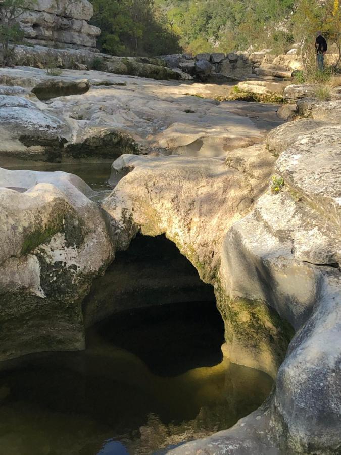 Retour Aux Sources Villa Sauve Buitenkant foto