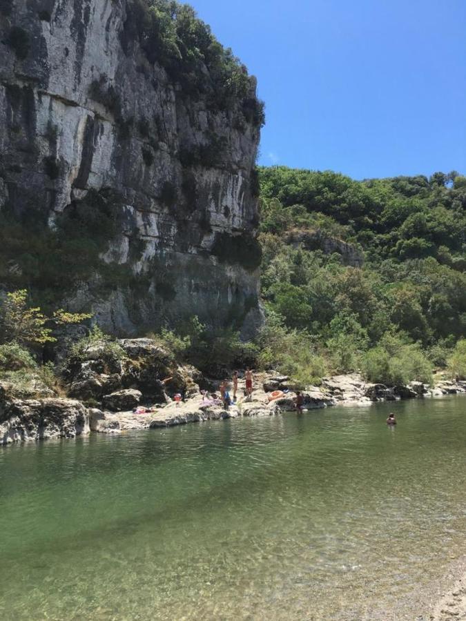 Retour Aux Sources Villa Sauve Buitenkant foto